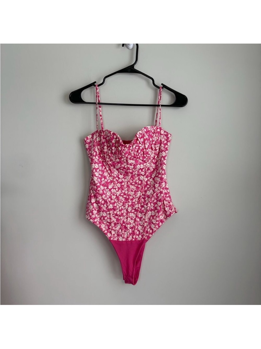 ZARA Pink and White Floral Print Corset Style Barbiecore Bodysuit